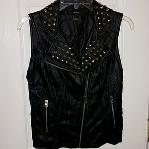 Forever 21 pleather motorcycle vest with studs